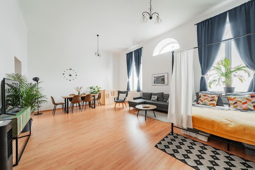 Ferienwohnung 117 M² Near Nussdorferstrasse Wien Exterior foto